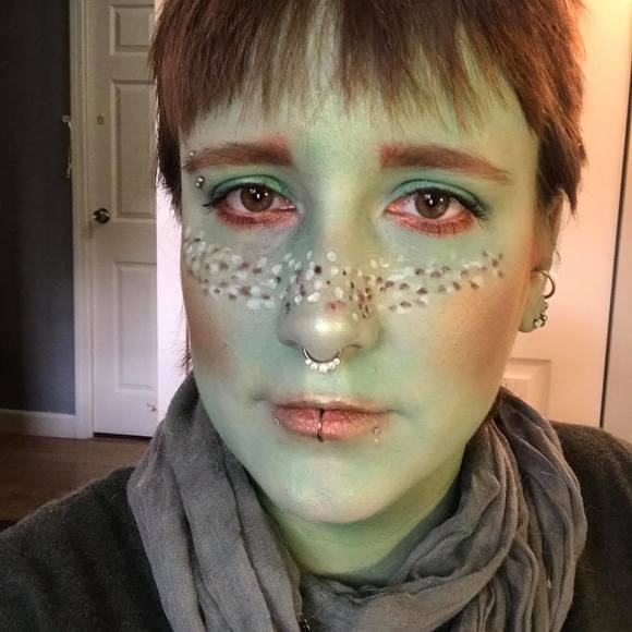 Meet your Posher, Rachel - Picture 1 of 1